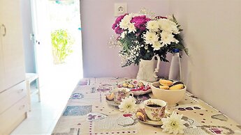 Aloni Studios & Apartments