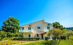 Aloni Studios & Apartments