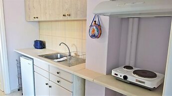 Aloni Studios & Apartments