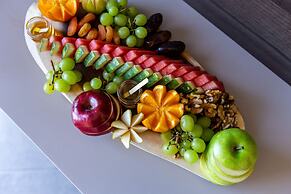 Ramada by Wyndham Nazareth