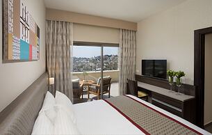 Ramada by Wyndham Nazareth