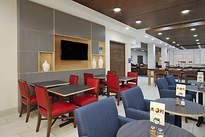 Holiday Inn Express & Suites Brookshire - Katy Freeway by IHG
