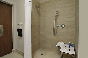 Holiday Inn Express & Suites Brookshire - Katy Freeway by IHG