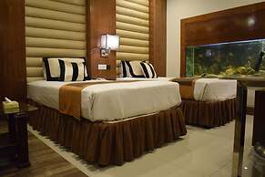Hilton Suites