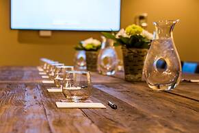 The Lodge at Columbia Point