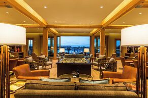 The Lodge at Columbia Point