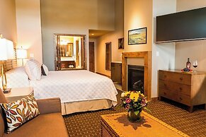 The Lodge at Columbia Point