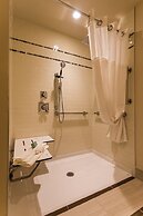 The Lodge at Columbia Point