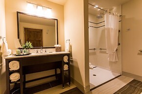 The Lodge at Columbia Point