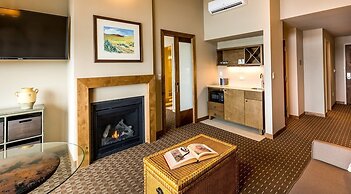 The Lodge at Columbia Point