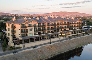 The Lodge at Columbia Point