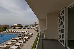 Whitelace Hotel Resort & Spa