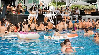 Whitelace Hotel Resort & Spa