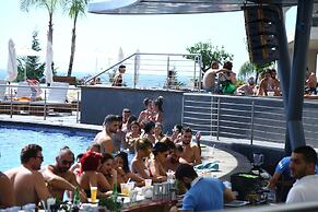 Whitelace Hotel Resort & Spa