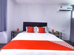 Super OYO 251 Intime Hotel