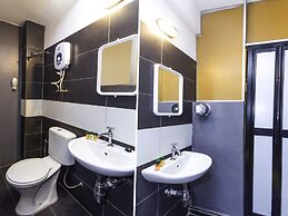 Super OYO 251 Intime Hotel