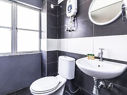 Super OYO 251 Intime Hotel