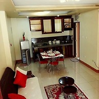 Manora Apartments and Guest House