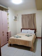 Manora Apartments and Guest House