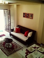 Manora Apartments and Guest House