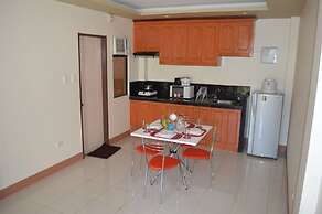 Manora Apartments and Guest House