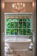 Moulton Park Homestead