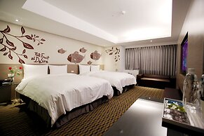Chiayi Look Hotel