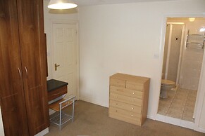 Spanish Arch Apartment