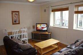 Spanish Arch Apartment