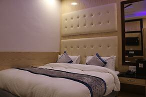 Check In Room Chuna Mandi