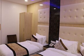 Check In Room Chuna Mandi