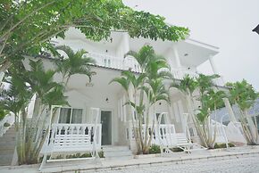 Godiva Phu Quoc Hotel