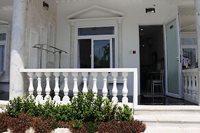 Godiva Phu Quoc Hotel