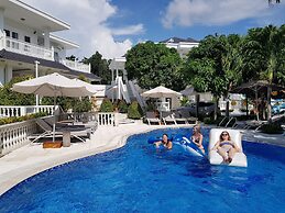 Godiva Phu Quoc Hotel