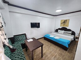 MB's Garden Inn