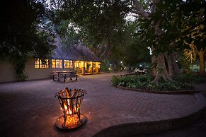 Island Safari Lodge