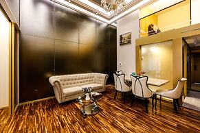 Waifden Apartment Poly D Branch