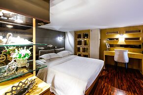 Waifden Apartment Poly D Branch