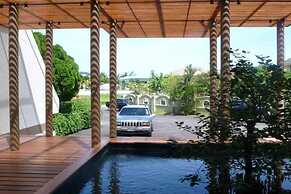 The Green Golf Residence Condominium