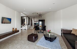 The Green Golf Residence Condominium