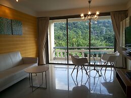 The Green Golf Residence Condominium