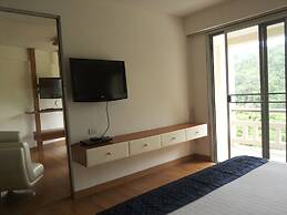 The Green Golf Residence Condominium