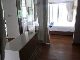 The Green Golf Residence Condominium