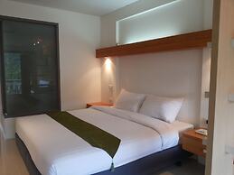 The Green Golf Residence Condominium