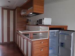 The Green Golf Residence Condominium