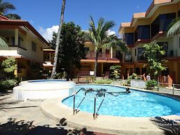 Lost Horizon Beach Dive Resort