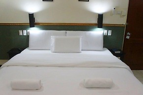 Lost Horizon Beach Dive Resort