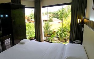 Lost Horizon Beach Dive Resort