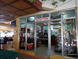 Lost Horizon Beach Dive Resort