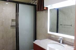 Lost Horizon Beach Dive Resort